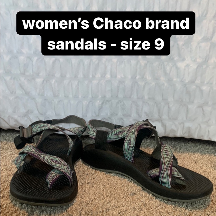 Women’s Chaco Sandal (Size 9) Purple And Turquoise Pattern